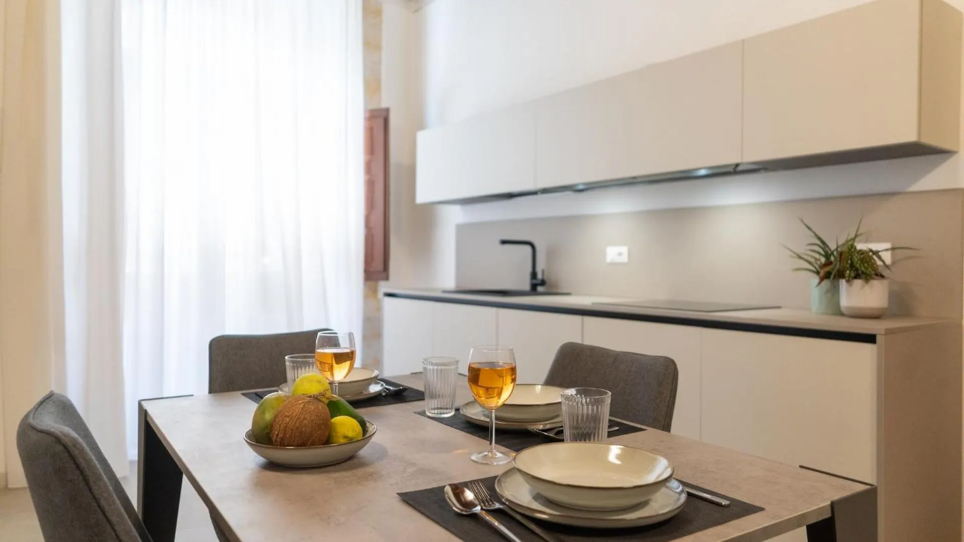 Petra Marina Apartment Syracuse