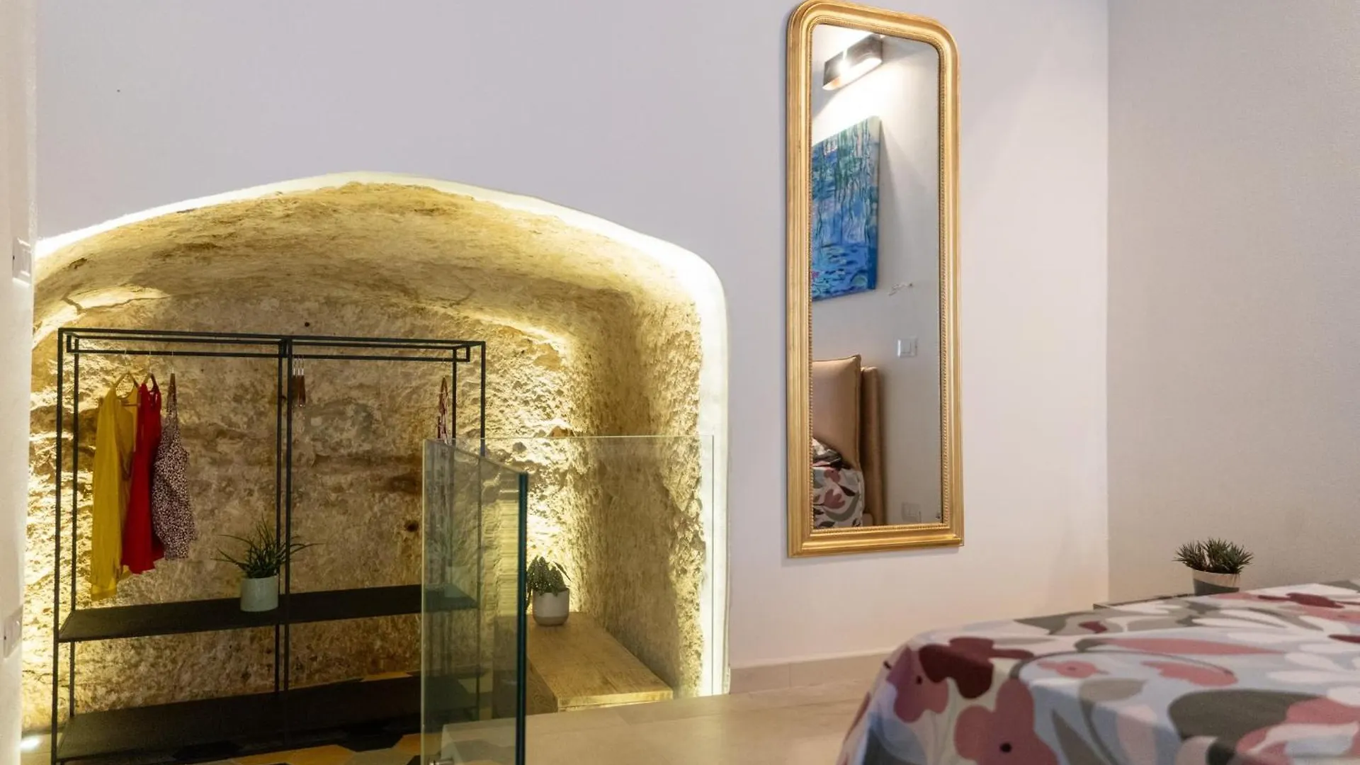 Petra Marina Apartment Syracuse